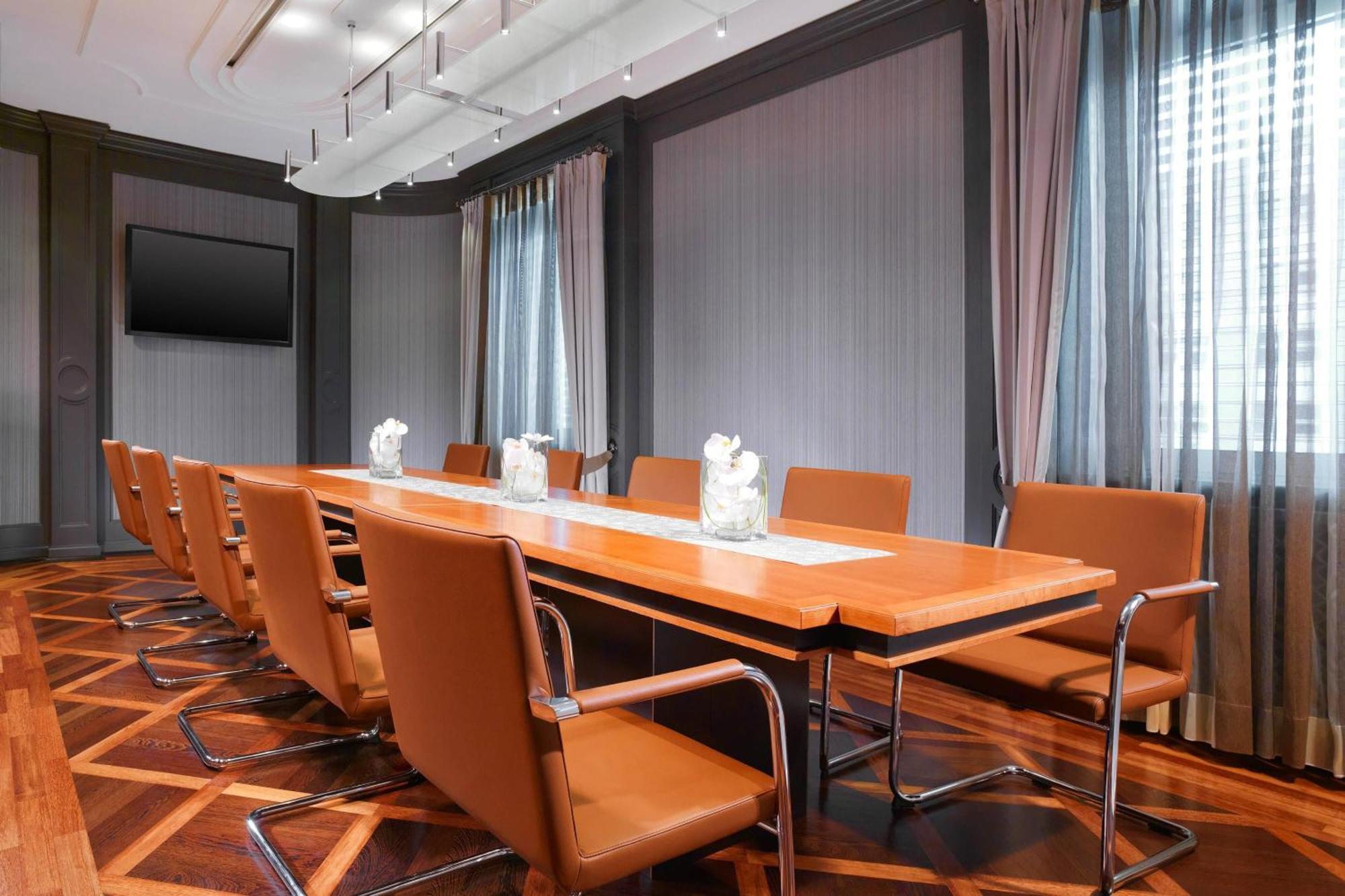 The Westin Grand Frankfurt Hotell Frankfurt am Main Exteriör bild Meeting room