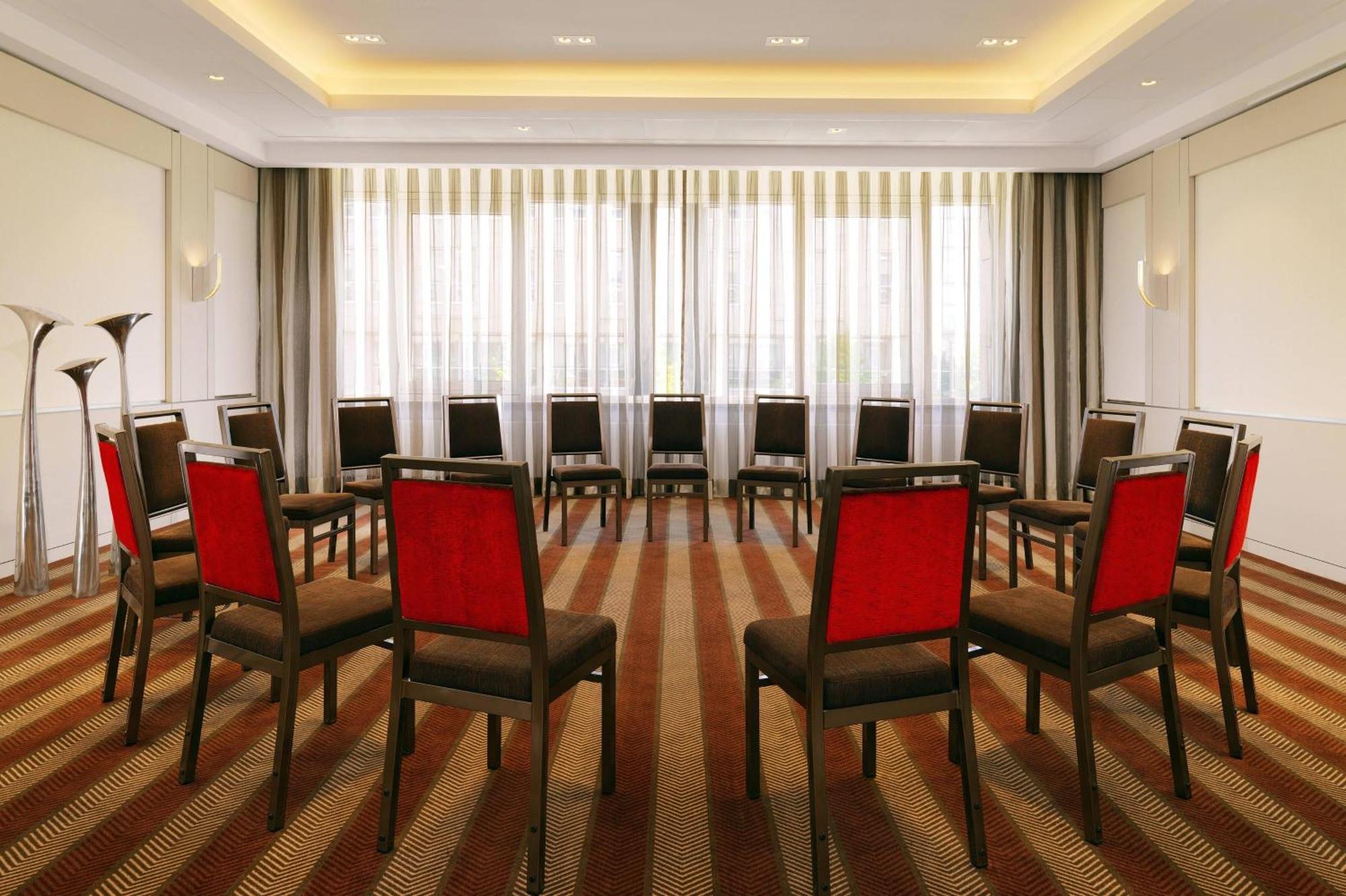 The Westin Grand Frankfurt Hotell Frankfurt am Main Exteriör bild Meeting room